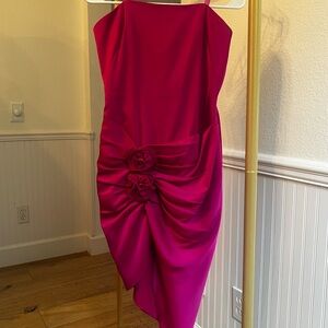 Elegant Pink Midi Dress with Floral Detail